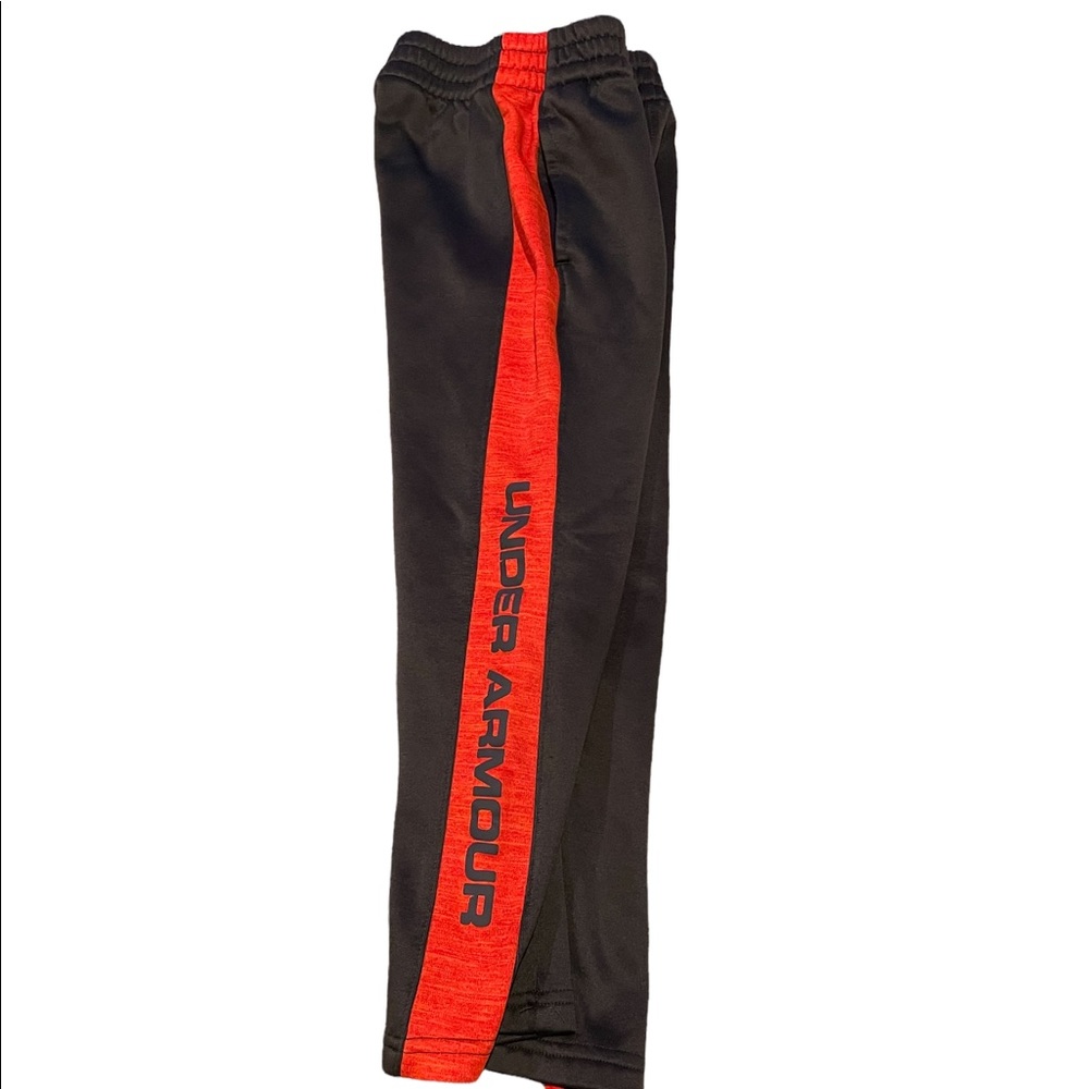 Under Armour grey/ orange pants NWOT - size 5